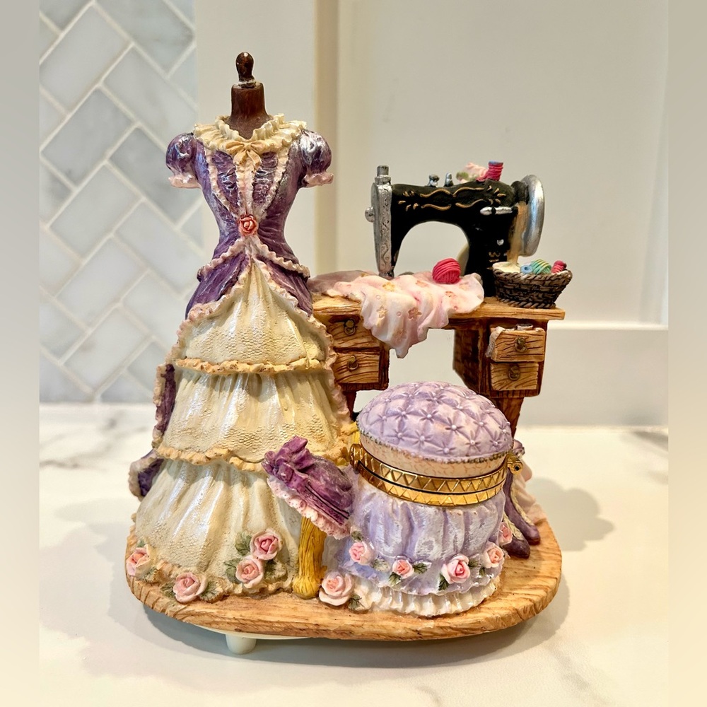 MUSICAL Jewelry Box - Sewing Room Scene